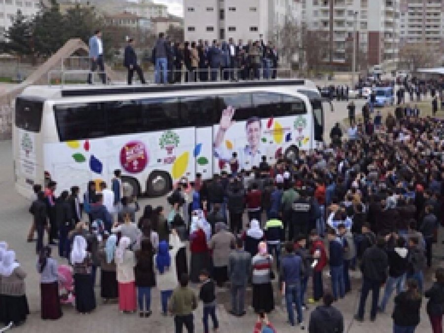 Demirtaş Silvan'da umduğunu bulamadı