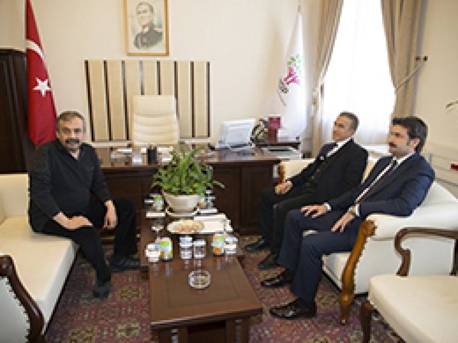 AK Parti'den HDP'ye ziyaret