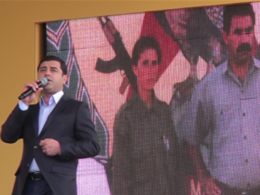 Di derbarê Newroza Diyarbekirê de tehqîqat