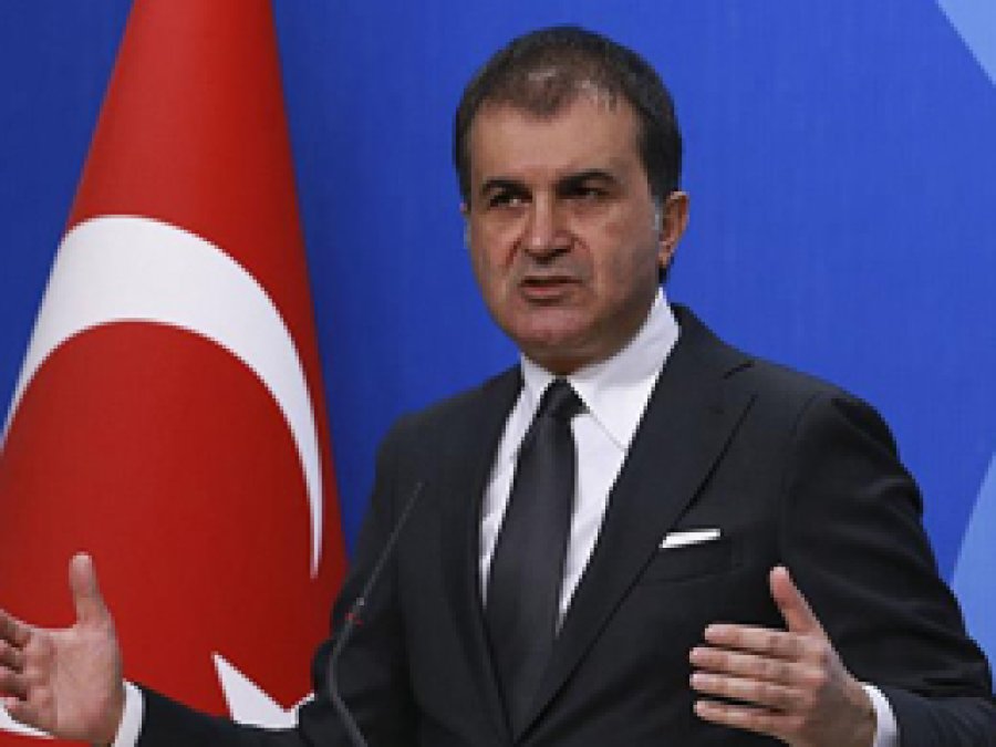 AK Parti'de 4 isim ihraç edildi