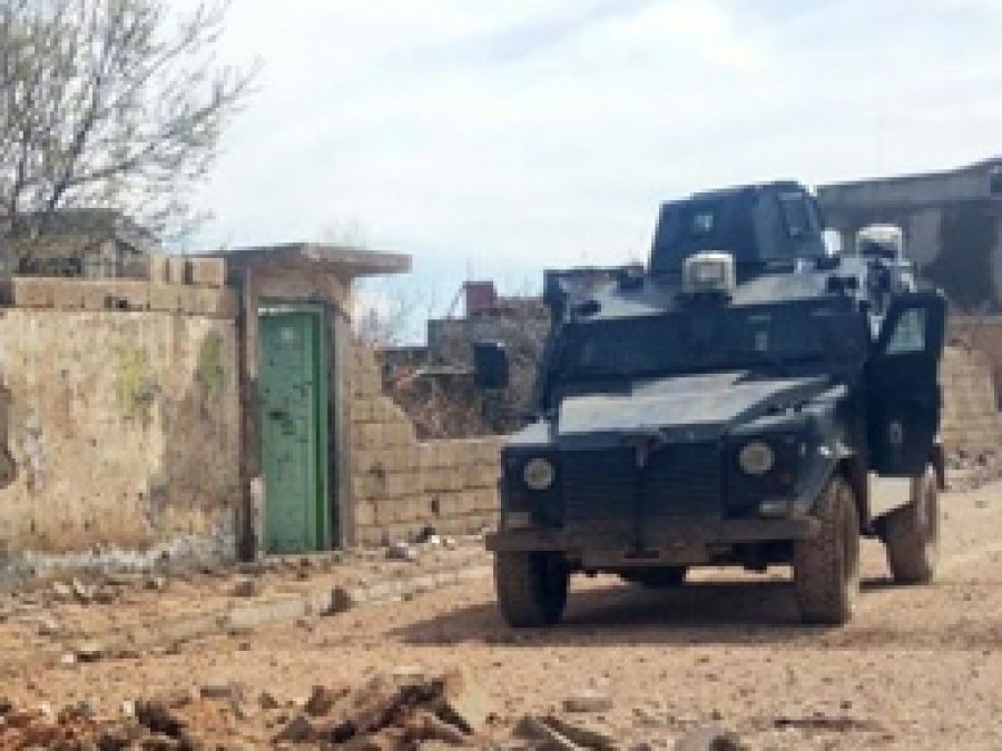 Cizre'de patlama: 2 çocuk öldü