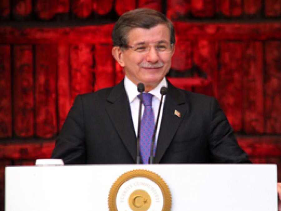 Davutoğlu: Kimse aç ve açıkta kalmayacak
