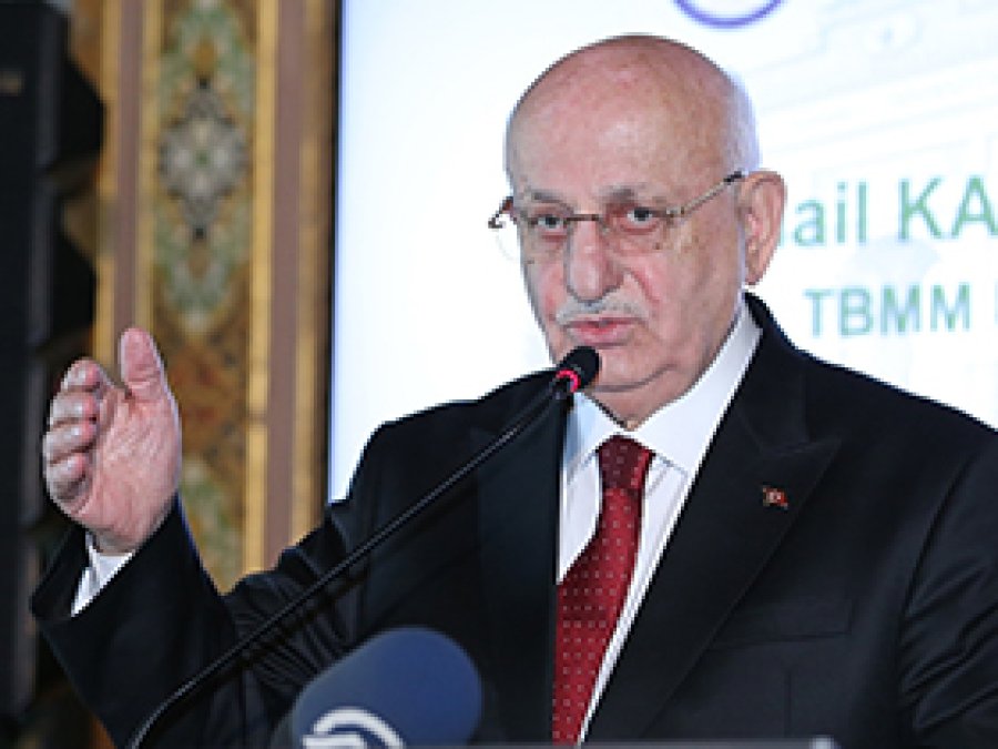Laiklik yeni anayasada olmamalı