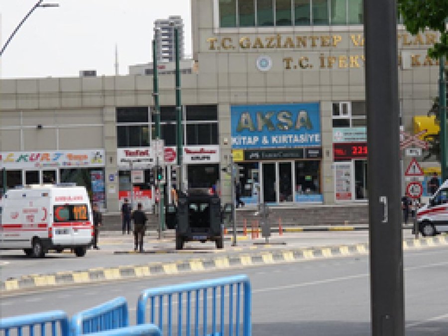 Gaziantep Emniyet Müdürlüğü'ne saldırı