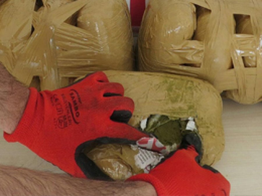 Diyarbakır'da 1 ton esrar yakalandı