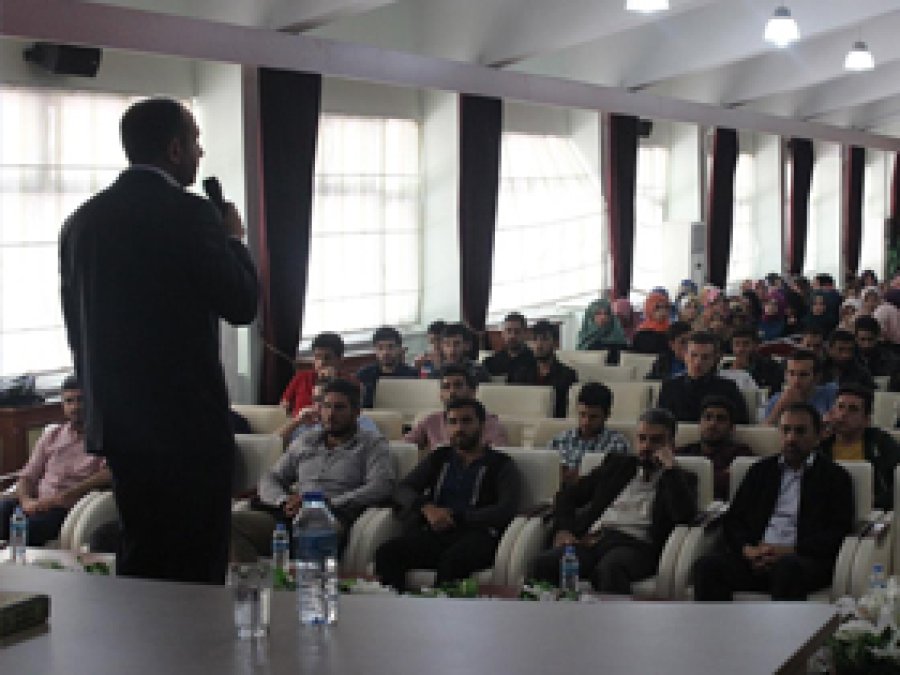 Gümüşhana'de Yusuf'un üç gömleği semineri