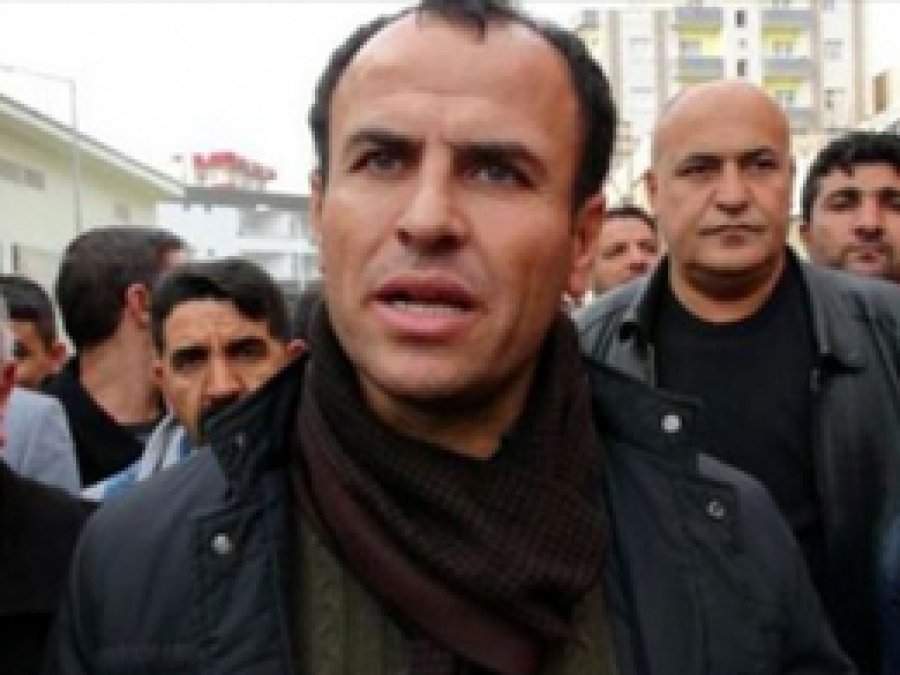 HDP’li vekiller yurtdışına kaçmaya başladı