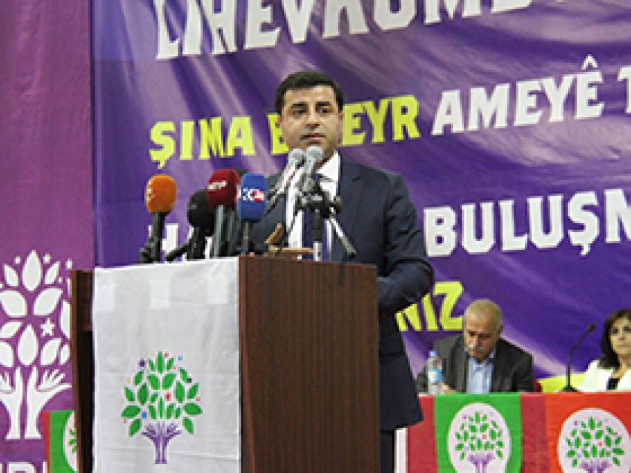 Demirtaş'tan Yıldırım'a: Boşbakan