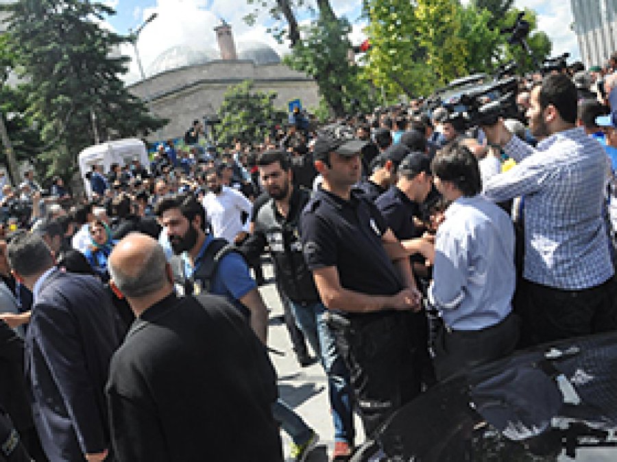 Cenaze töreninde Kılıçdaroğlu'na tepki