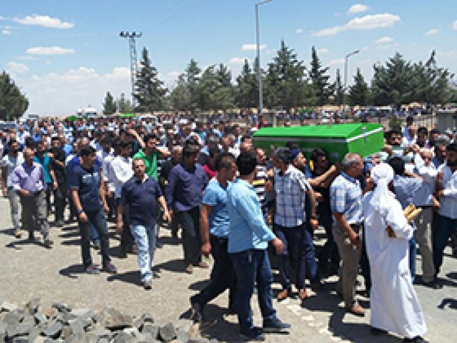 Kazada yaşamını yitirenler Urfa'da defnedildi