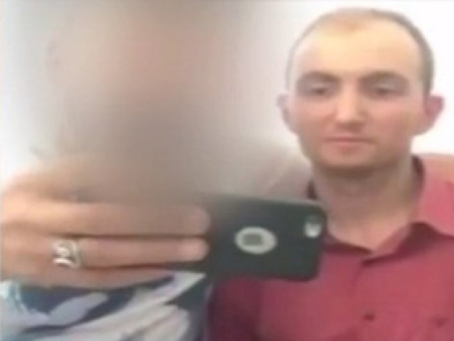 Selfie çeken polislere soruşturma
