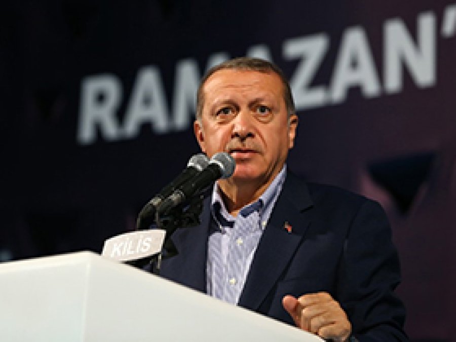 Erdoğan: Suriyelilere vatandaşlık vereceğiz
