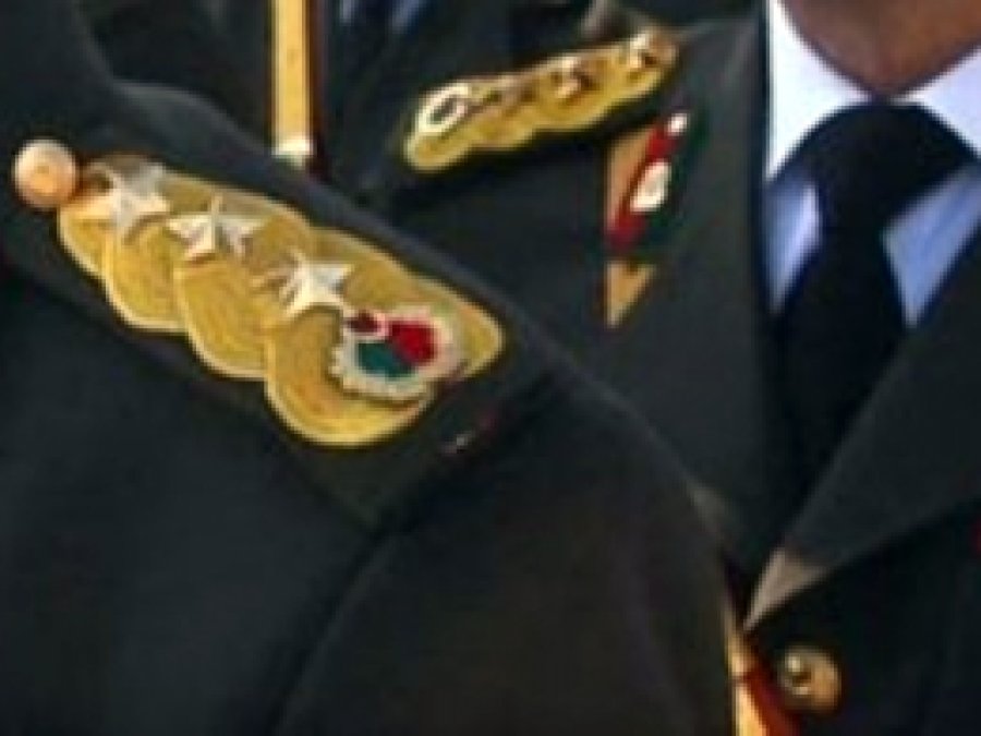 Tüm askeri hakim ve savcılara soruşturma