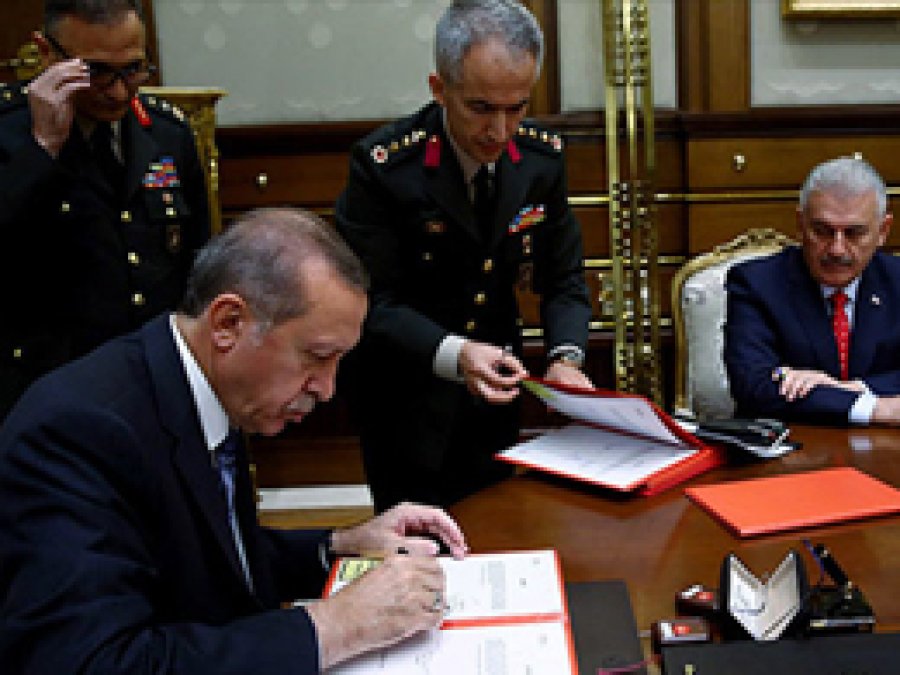 Yüksek Askeri Şura'da değişiklik