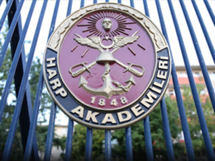 Harp Akademileri'nde 40 tutuklama