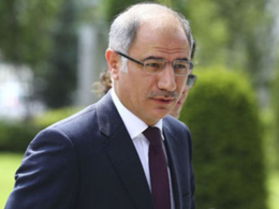 '74 ilin emniyet müdürü FETÖ'cüydü'