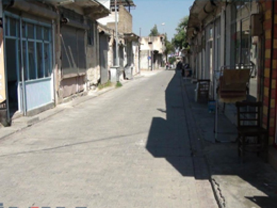 Havan mermilerinin düştüğü ilçe boşaltılıyor