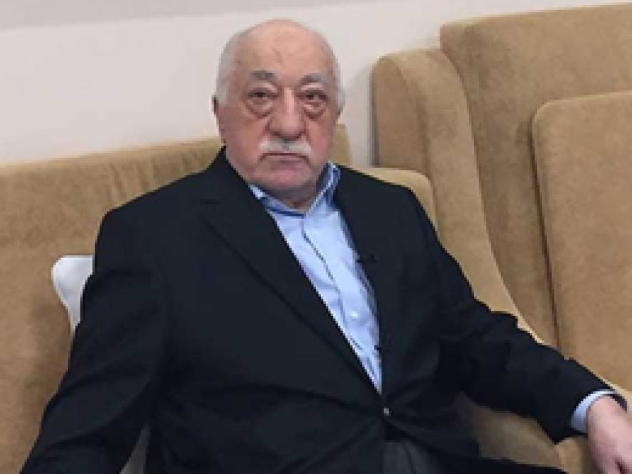 Gülen'i araştıran iki kişi şüpheli şekilde öldü