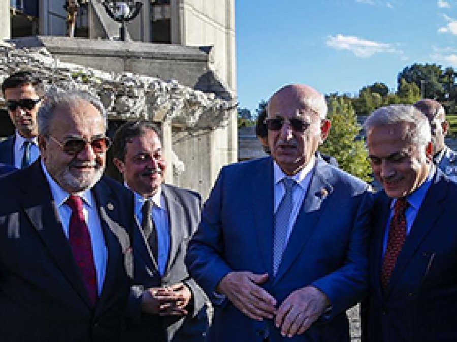 'TBMM Külliyesindeki cami yıkılmayacak'