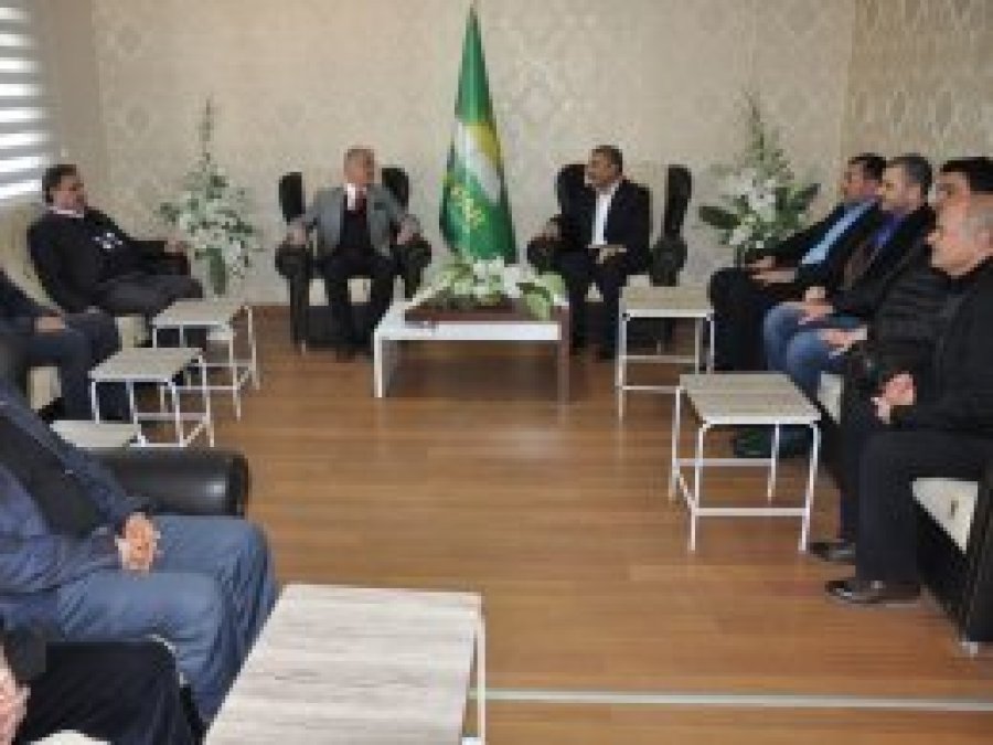 Batman'da AK Parti'den HÜDA PAR'a ziyaret
