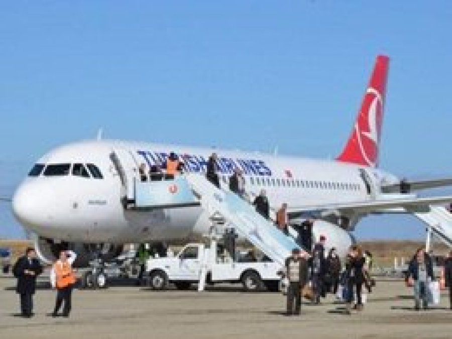 THY'den mağdur yolculara kolaylık