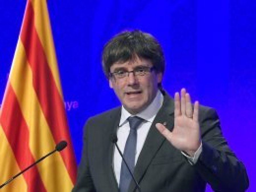 Puigdemont, tarih verdi! Bağımsızlığımızı ilan edeceğiz!