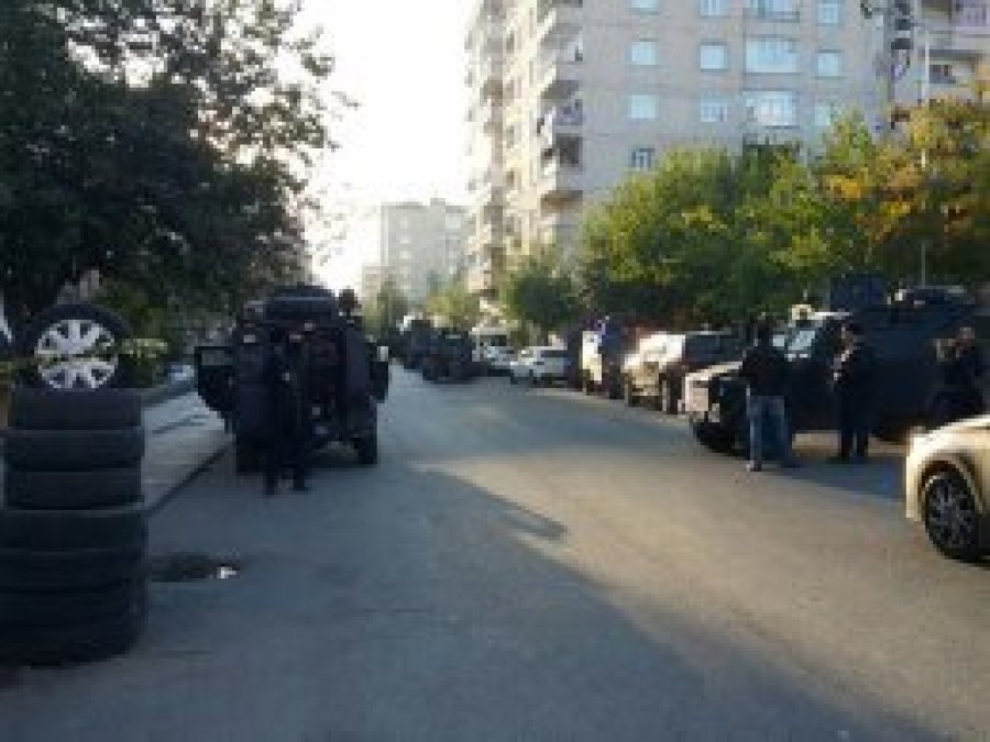 Diyarbakır'da polis baskını sonrası çatışma