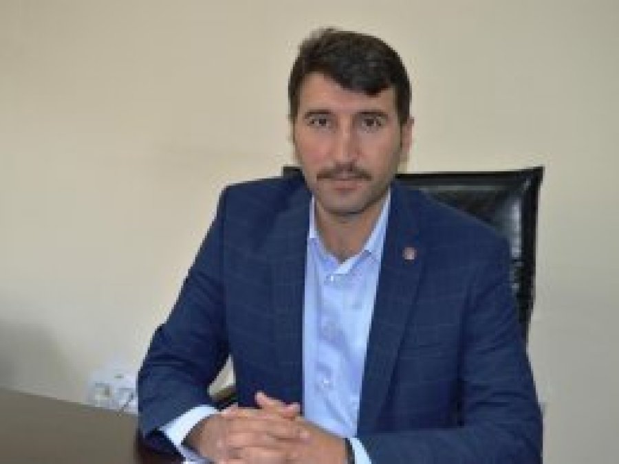 ​"'Nitelikli okul' yerine 'seçici okul' tanımlaması yapılmalı"