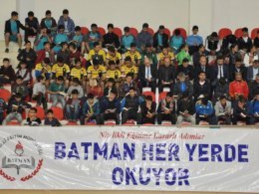 Maç öncesi kitap okudular