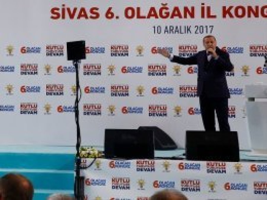 Erdoğan simge fotoğrafı gösterdi