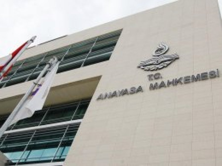Diyanet çalışanına ‘siyaset yasağı’na devam