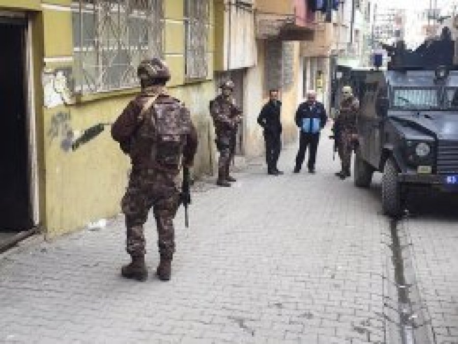 Türkiye'de DEAŞ operasyonları: 460 gözaltı