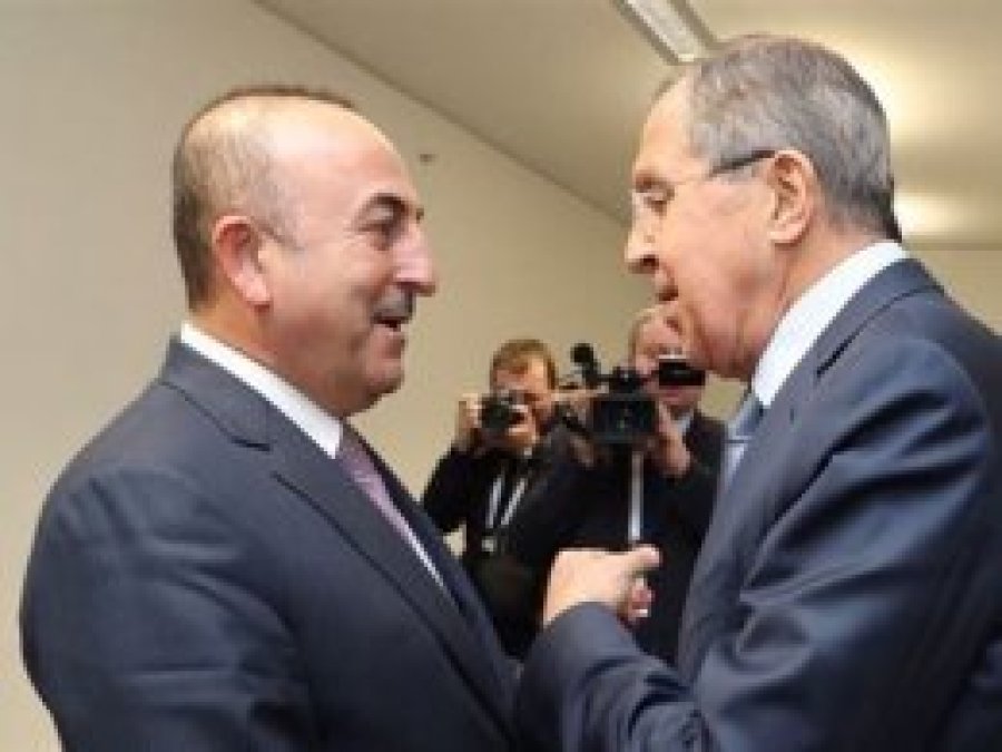 Lavrov ile Çavuşoğlu Almanya'da görüştü