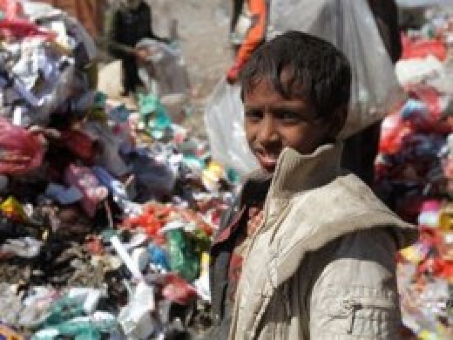 Yemen'de kadınlar ve çocuklar vahşi saldırılara maruz kalıyor