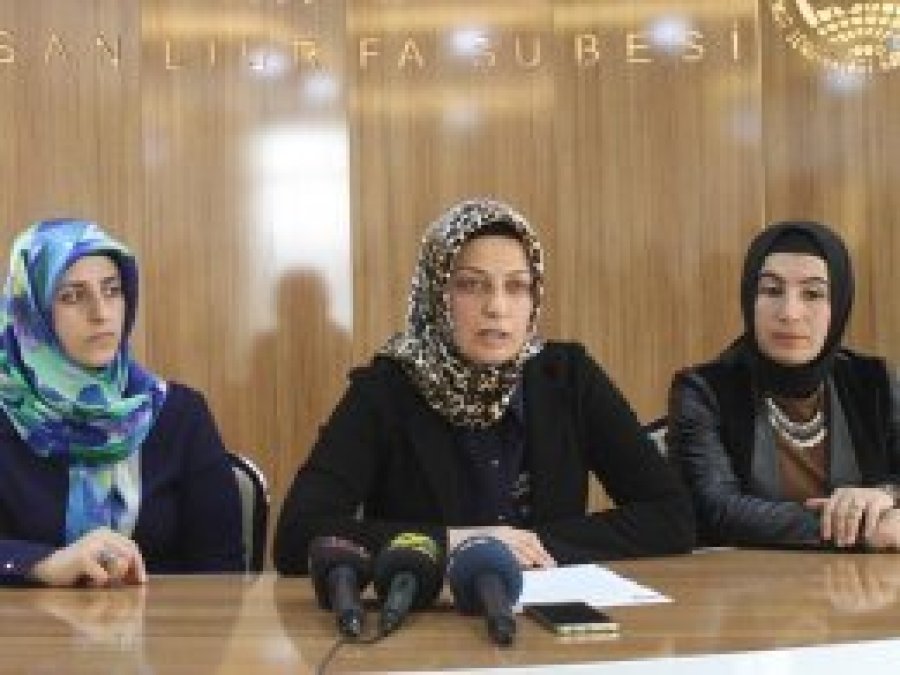 '28 Şubat toplumun bir kesimi için hâlâ devam ediyor'