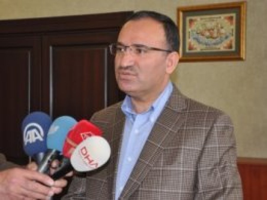 Bozdağ: Baykal'ın kararını önemsiyorum