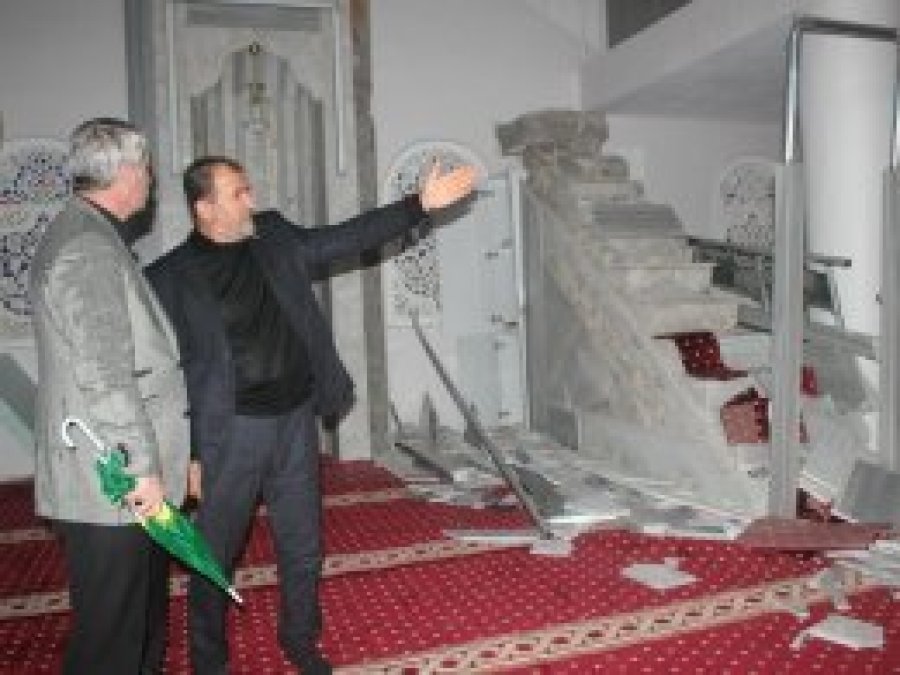 HÜDA PAR'dan deprem bölgesinde inceleme