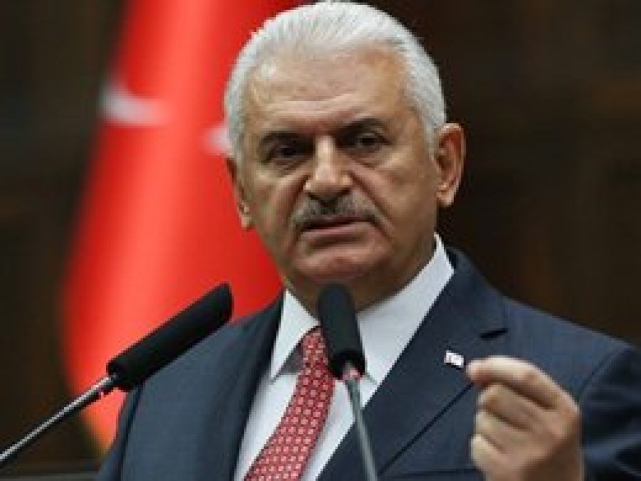 Başbakan: Hollanda'ya ağır şekilde karşılık verilecek