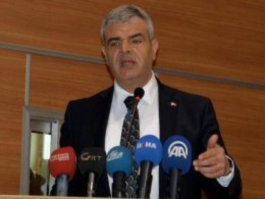 '3 milyon mülteci Türkiye'ye gelmeye çalışıyor'