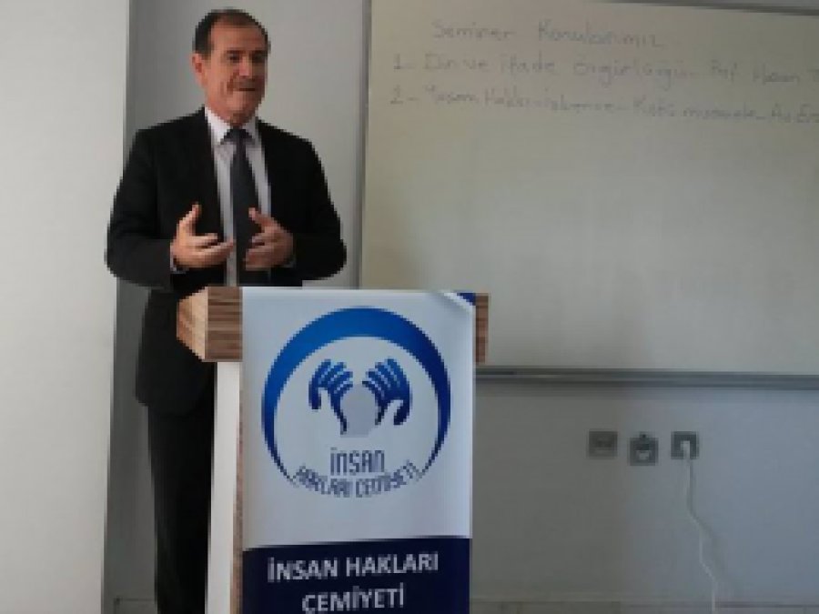 'İslam, düşündüklerini ifade özgürlüğü vermiştir'