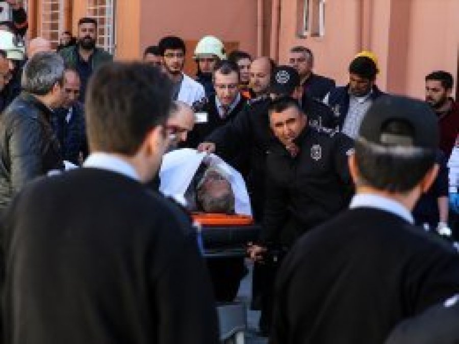İstanbul Tıp Fakültesinde göçük