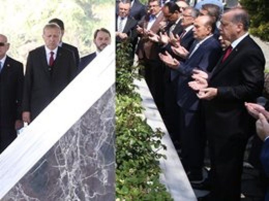 Erdoğan'dan referandum sonrası 3 kabre ziyaret