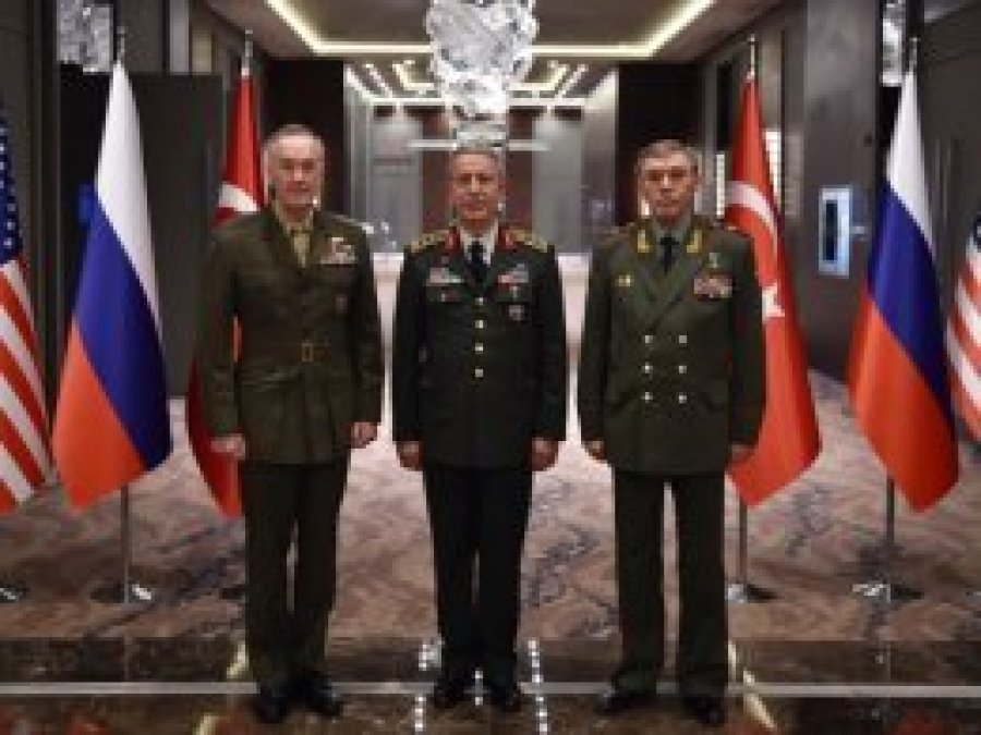 Akar, ABD ve Rus Genelkurmay Başkanlarıyla görüştü