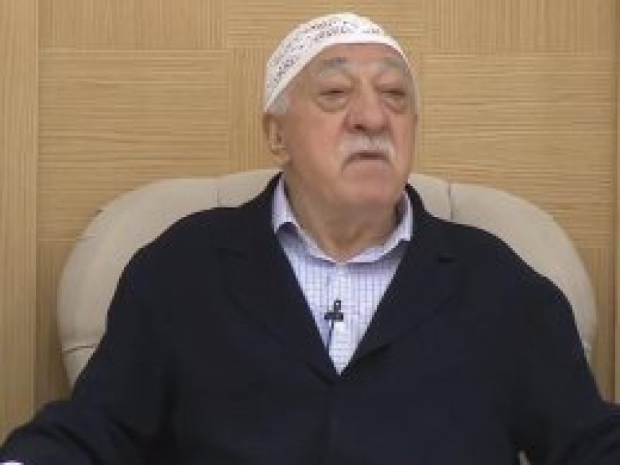 FETÖ'cüleri ele veren üç dönem