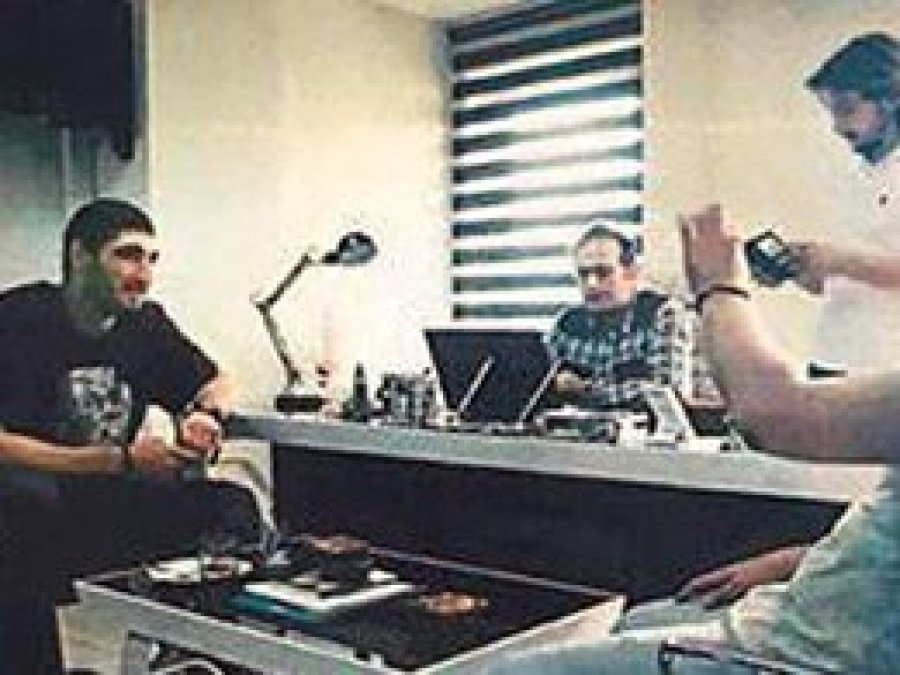 'Fuat Avni'nin gizli albümü ortaya çıktı'