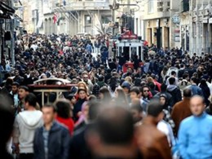 Türkiye'de nüfusun 13 milyonu genç