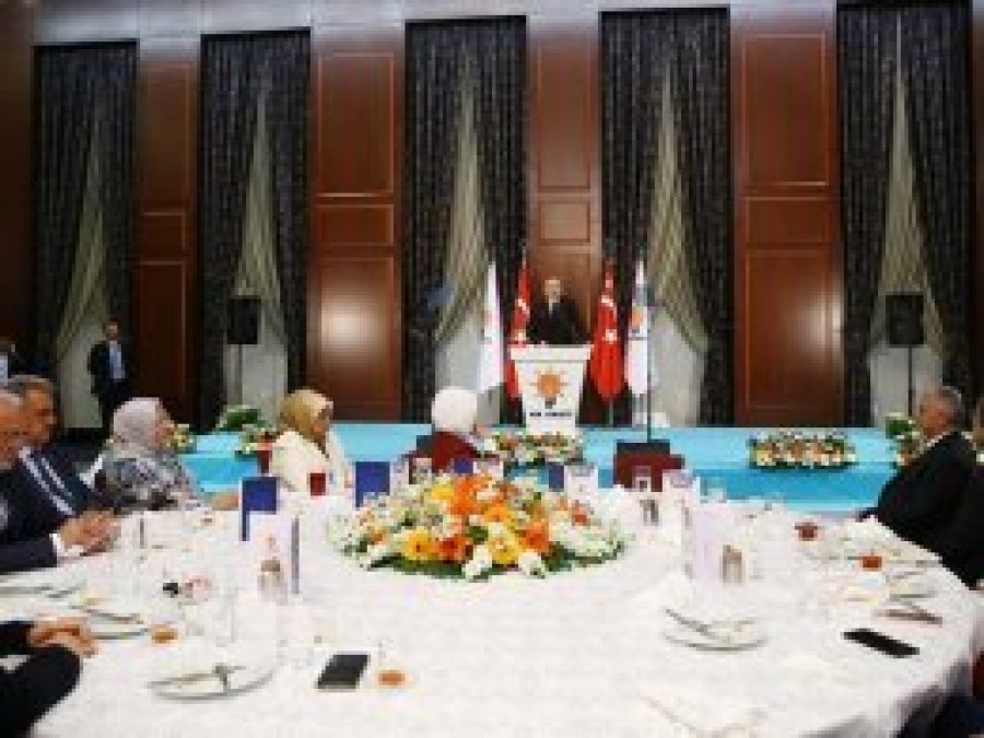 Bakanlardan 180 günlük çalışma programı istedi
