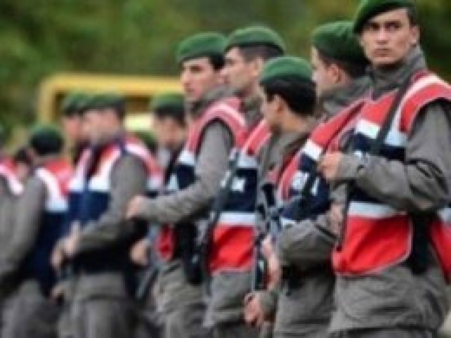 20 ilde jandarmaya FETÖ operasyonu