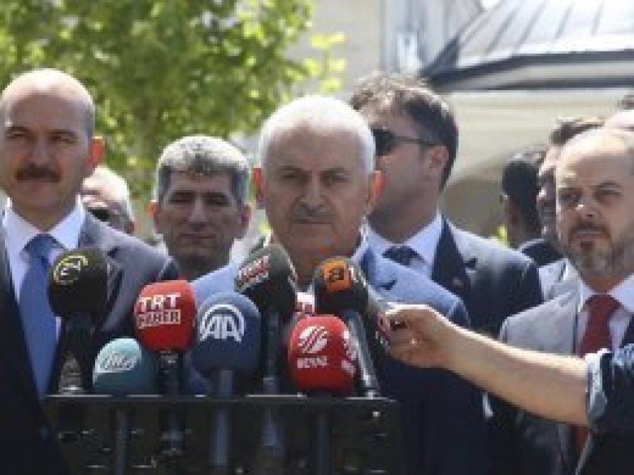 Başbakan Yıldırım: Adalet sokakta aranmaz