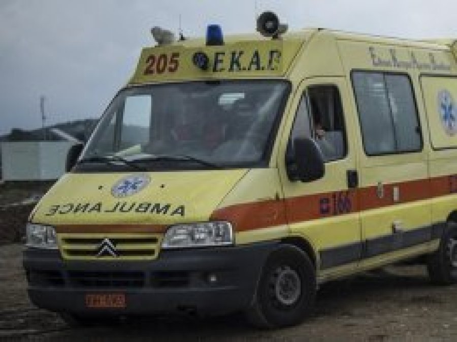 Depremde Midilli Adası'nda 10 kişi yaralandı